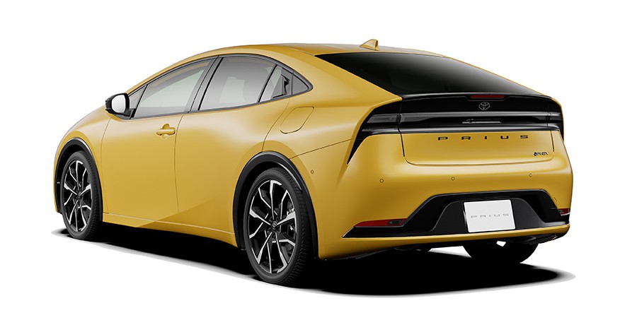 Z (PHEV 2WD) (Model with options shown)