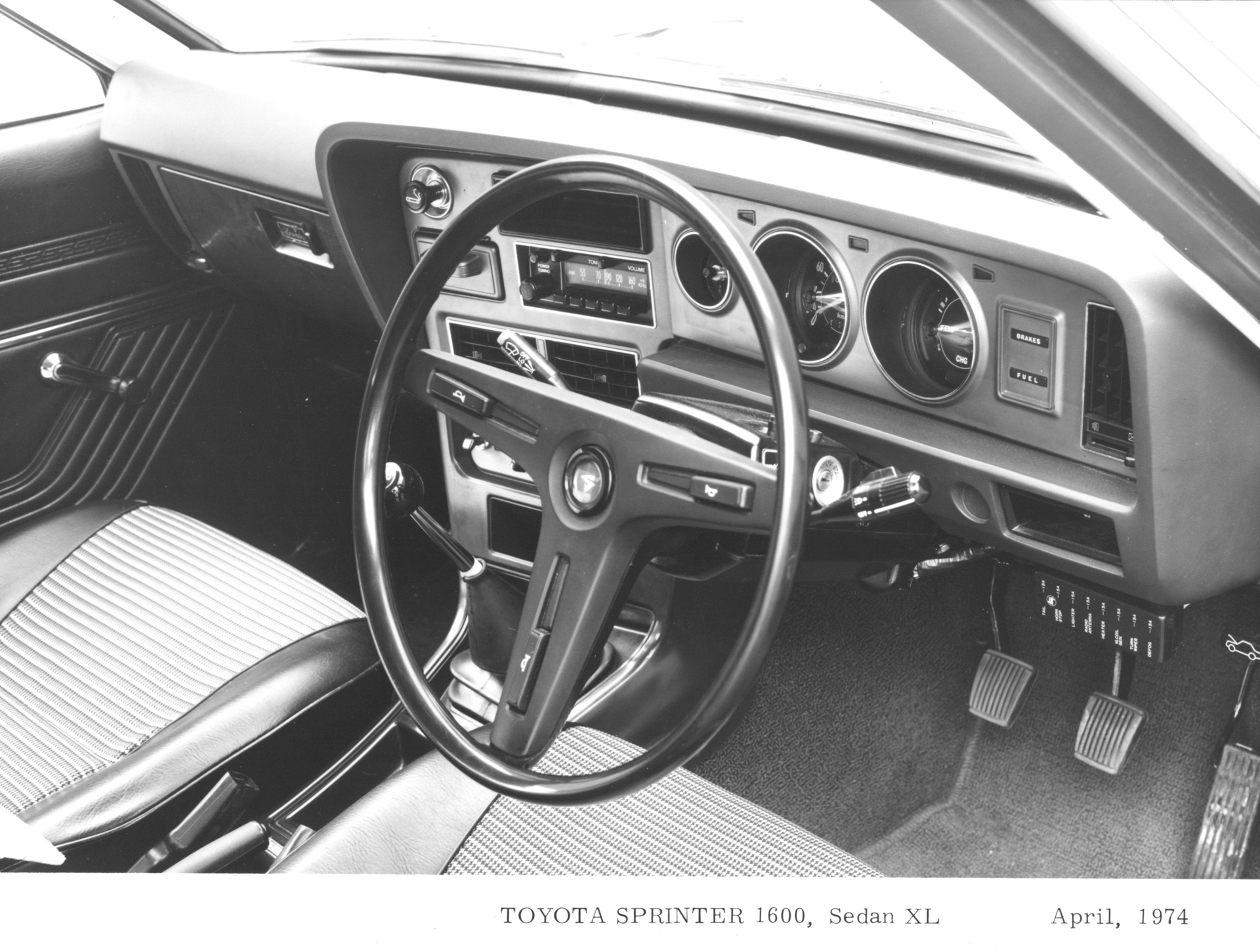 TOYOTA SPRINTER 1600, Sedan XL