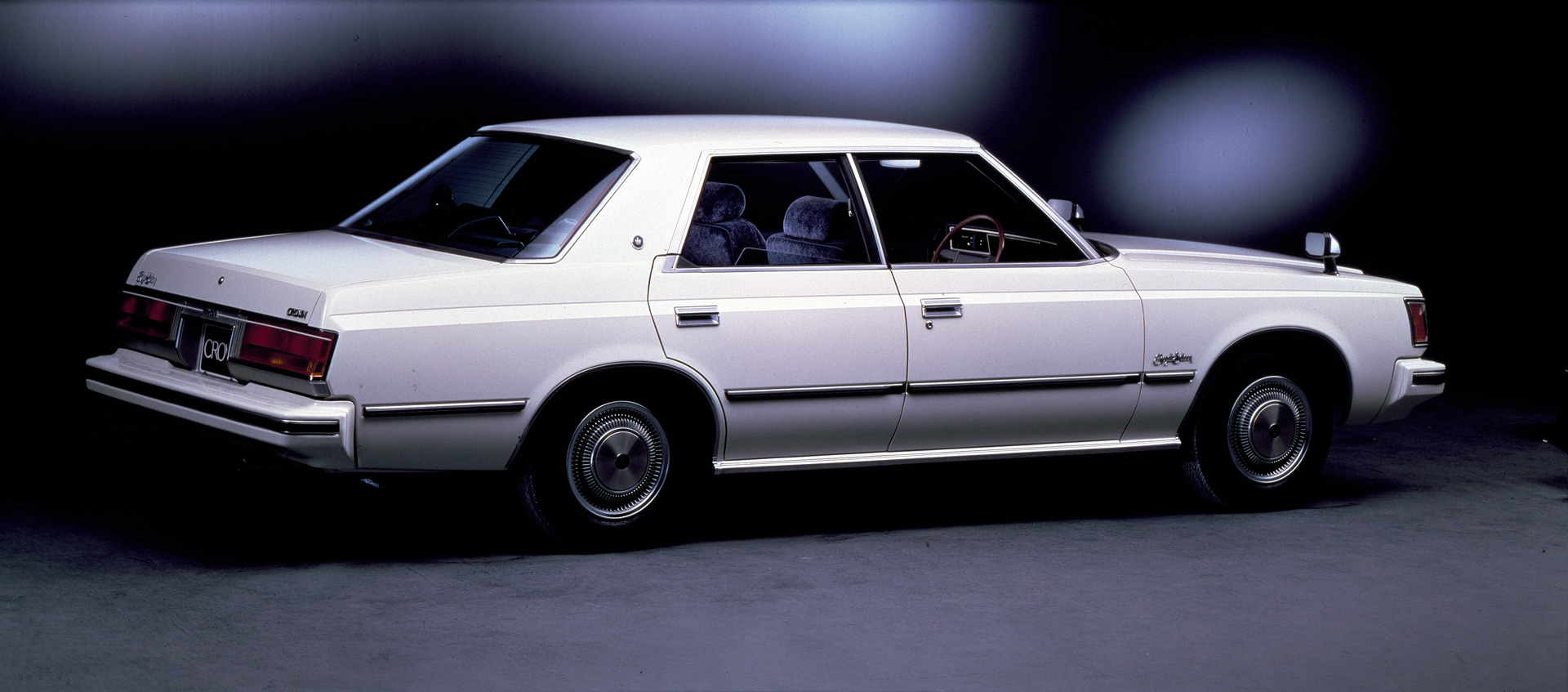 Crown 4-Door Hardtop 2800 Royal Saloon