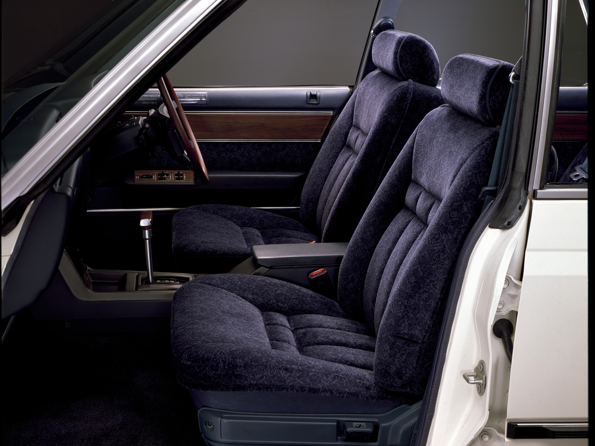 Crown 4-Door Hardtop 2800 Royal Saloon