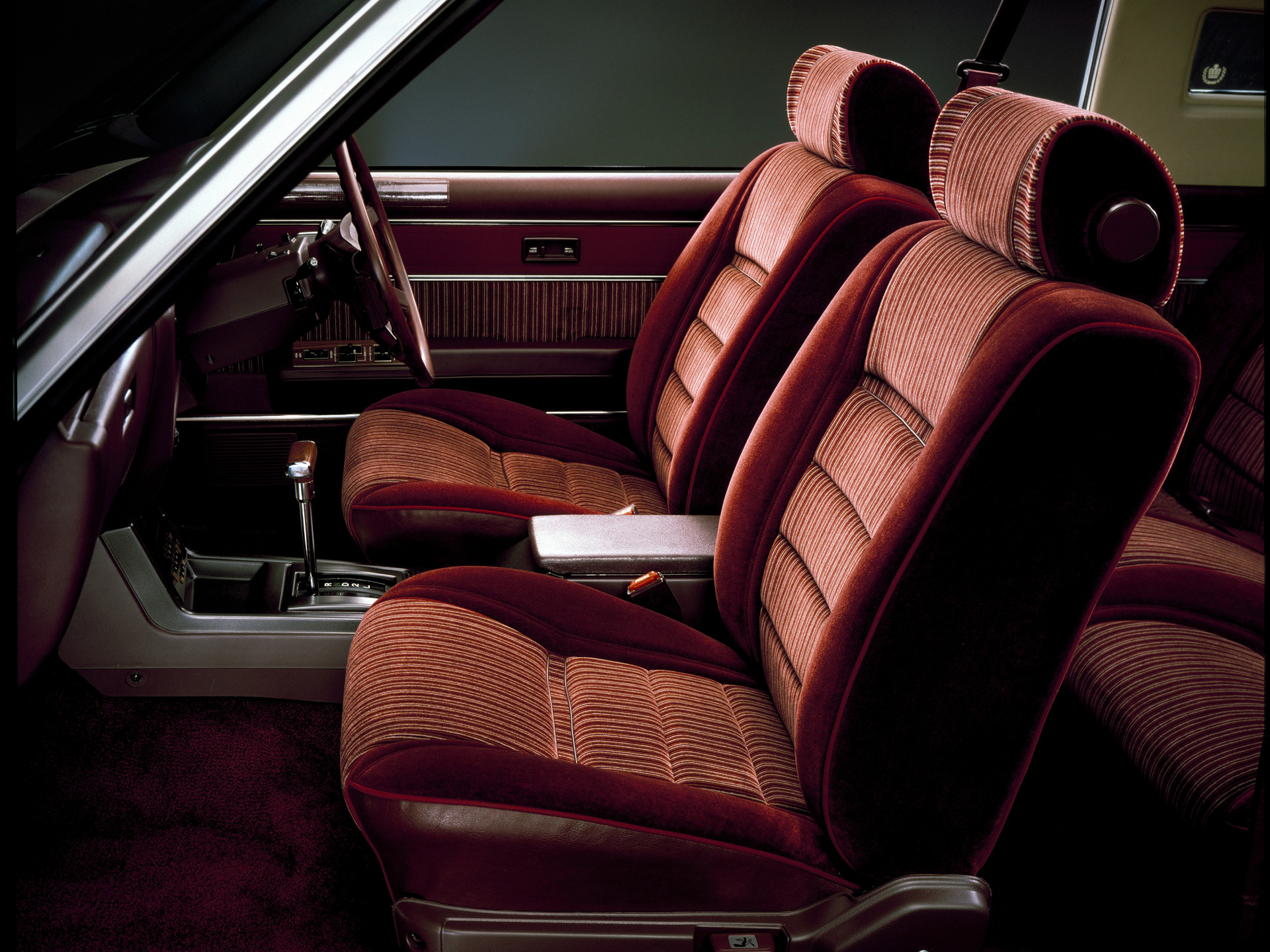 Crown 2-Door Hardtop 2800 Royal Saloon