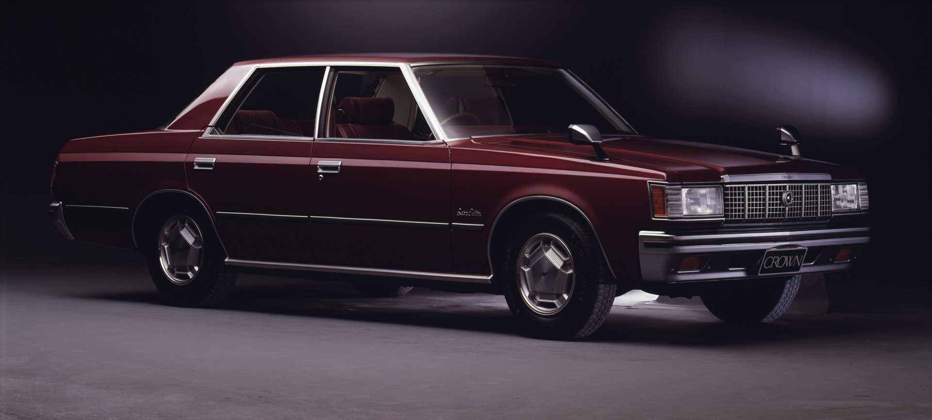 Crown 4-Door Hardtop 2000 Super Edition