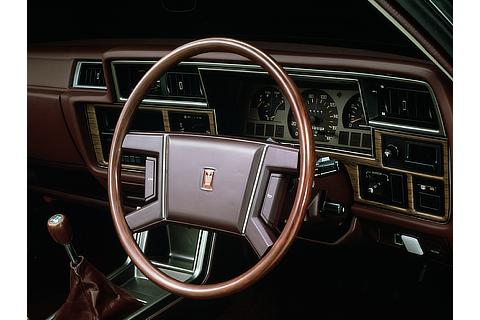 Crown 4-Door Hardtop 2000 Super Edition