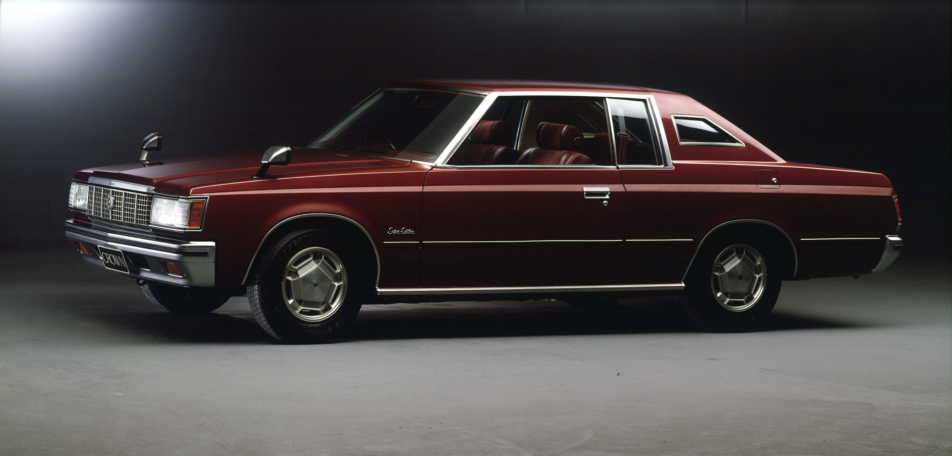 Crown 2-Door Hardtop 2000 Super Edition