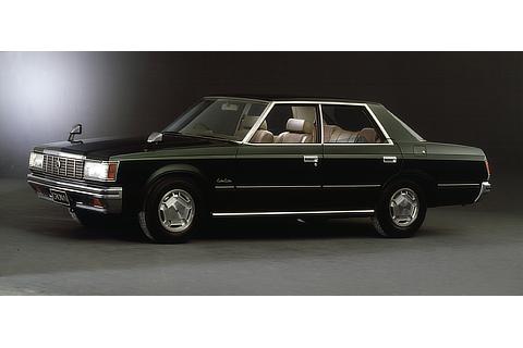 Crown 4-Door Hardtop 2000 Custom Edition