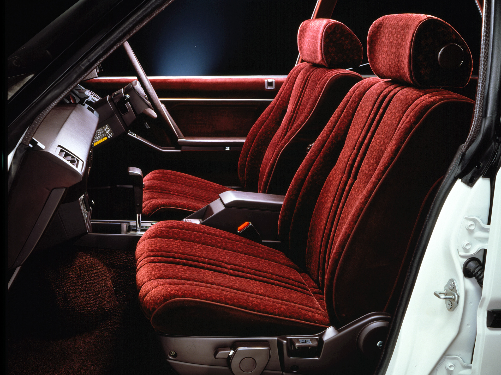 Crown 4-Door Hardtop 2.0 Royal Saloon