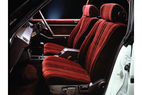Crown 4-Door Hardtop 2.0 Royal Saloon