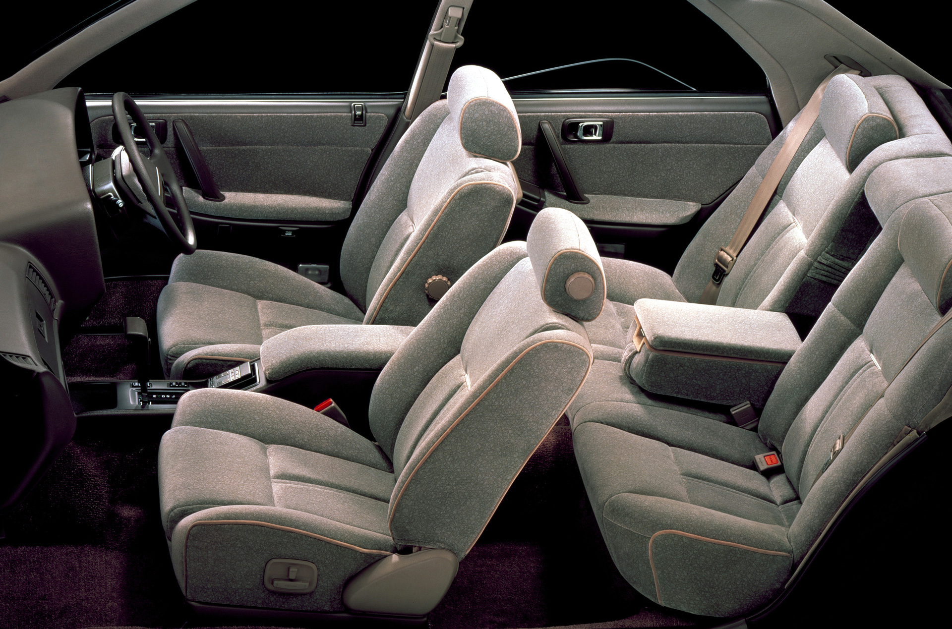 Crown 3.0 Royal Saloon G