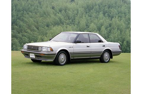 Crown 3.0 Royal Saloon G