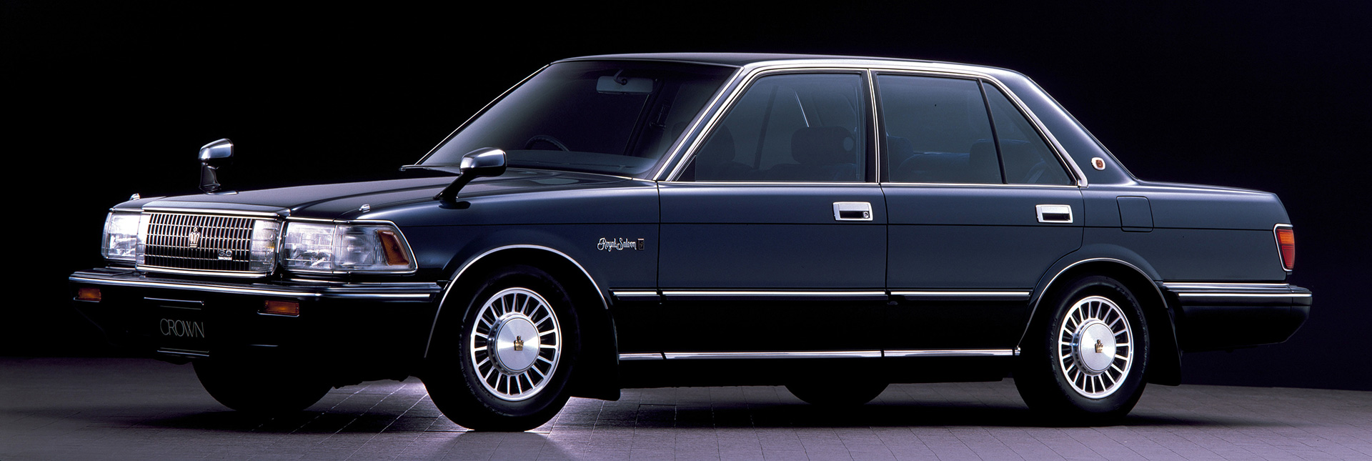 Crown Sedan 3.0 Royal Saloon G