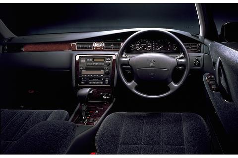 Crown 3000 Royal Touring