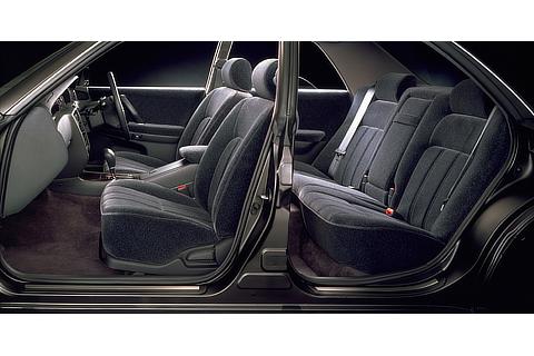 Crown 3000 Royal Touring
