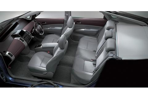 Prius G / G "Touring Selection"