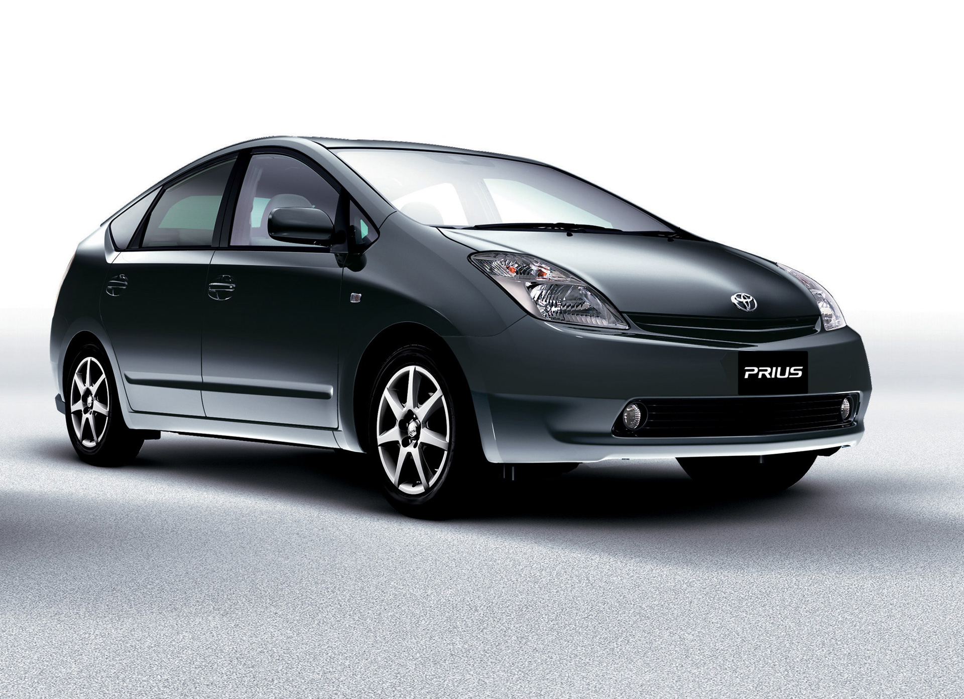 Prius S