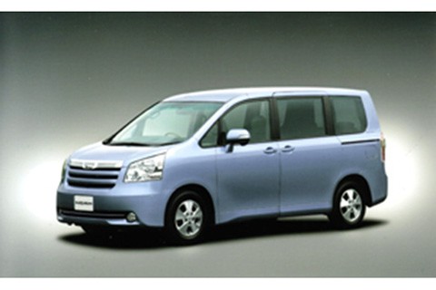 Noah G (front-wheel drive, with options)