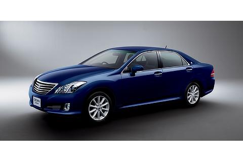 Crown 2.5 Royal Saloon i-Four