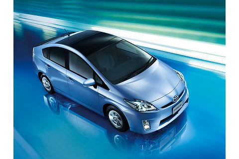 Prius S