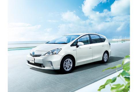 Prius α S