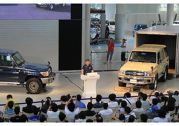 Presentation by Land Cruiser 70 Chief Engineer Sadayoshi Koyari