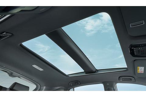 Panorama roof with electro-chromatic windows (Open shade)
