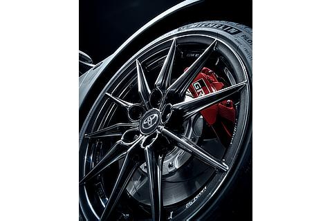 18-inch tire with Forged aluminum wheel