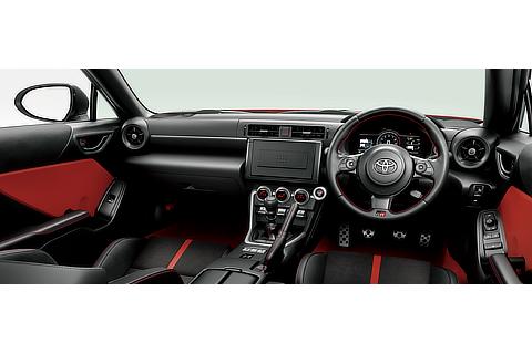 RZ (Interior color: Black x Red)