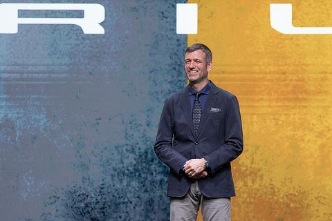 Simon Humphries, Senior General Manager, Design Field