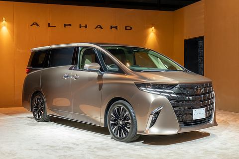 Alphard Executive Lounge (2.5-liter HEV, E-Four)
