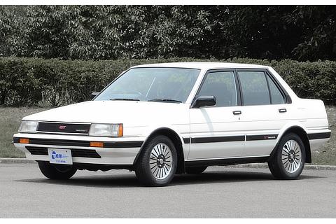 TOYOTA Corolla (1983)