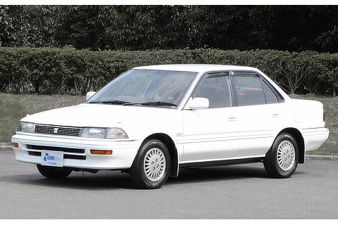 TOYOTA Corolla (1990)