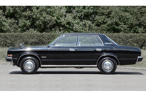 TOYOTA Crown (1975)