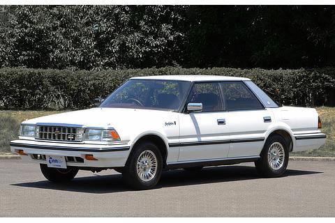 TOYOTA Crown (1986)