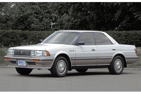 TOYOTA Crown (1988)