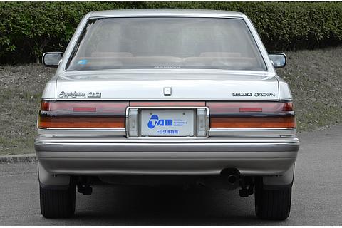 TOYOTA Crown (1988)