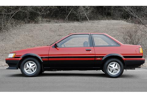 TOYOTA Corolla Levin (1983)
