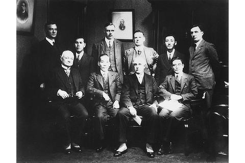 Signing of patent transfer agreement between Toyota and Platt (1929)