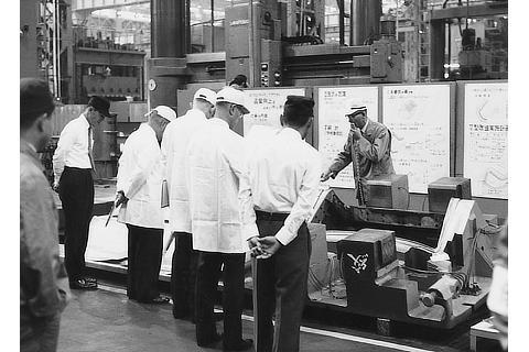 Receiving the Japan Quality Control Award (Deming Prize) (1970)