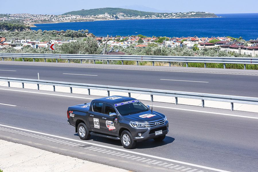 Hilux Caravan