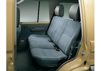Land Cruiser 70 van rear bench seats (Japan commemorative re-release)