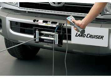Land Cruiser 70 winch (Japan commemorative re-release)