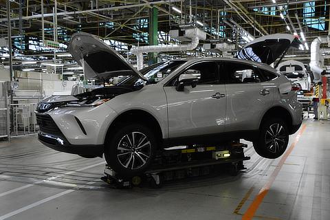 Takaoka Plant: Manufacturing of the Harrier (as of June 2020)