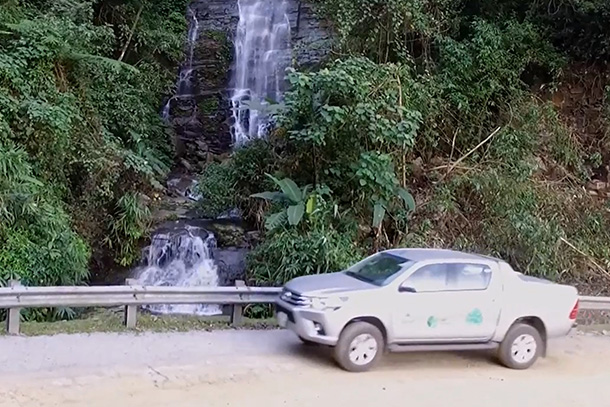 Hilux Birdlife in Vietnam